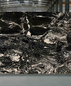 Đá ốp cầu thang Granite Black Forest