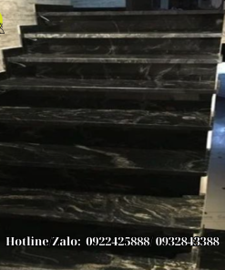 Đá ốp cầu thang Granite Black Forest