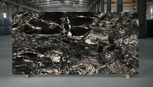 Đá ốp cầu thang Granite Black Forest