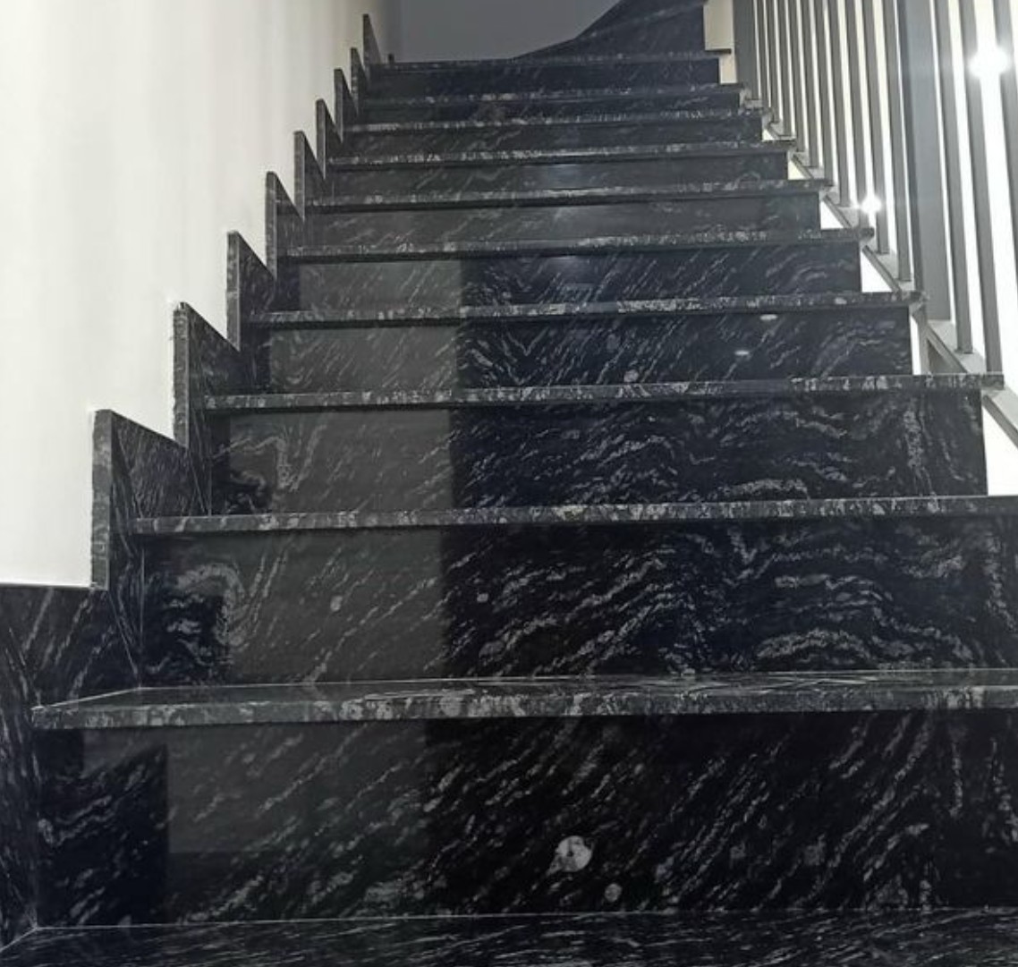 Báo giá đá cầu thang granite