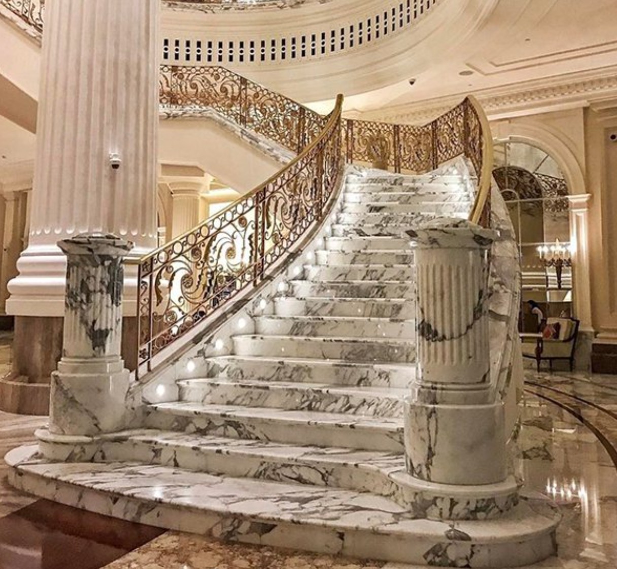 Báo giá đá cầu thang granite