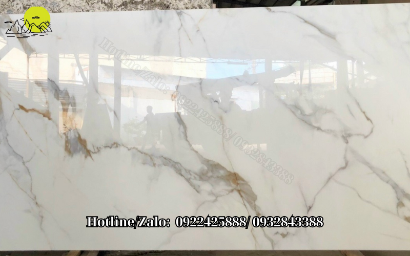 Đá ốp cầu thang marble trắng ý