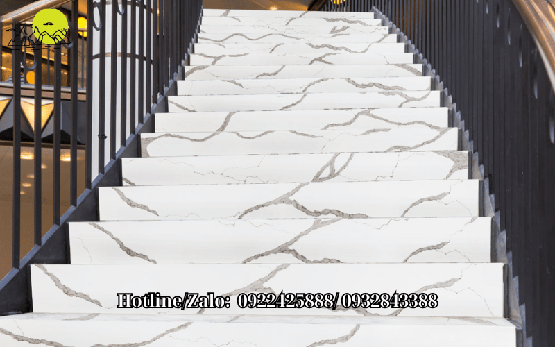 Đá cầu thang hợp phong thủy giúp thu hút tài lộc và may mắn cho gia chủ