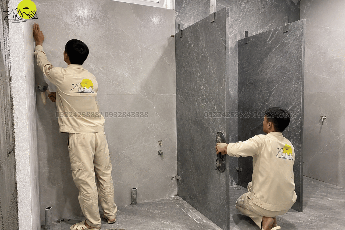 Dịch vụ thi công ốp tường nhà tắm và vách ngăn chuyên nghiệp bằng đá tự nhiên cao cấp